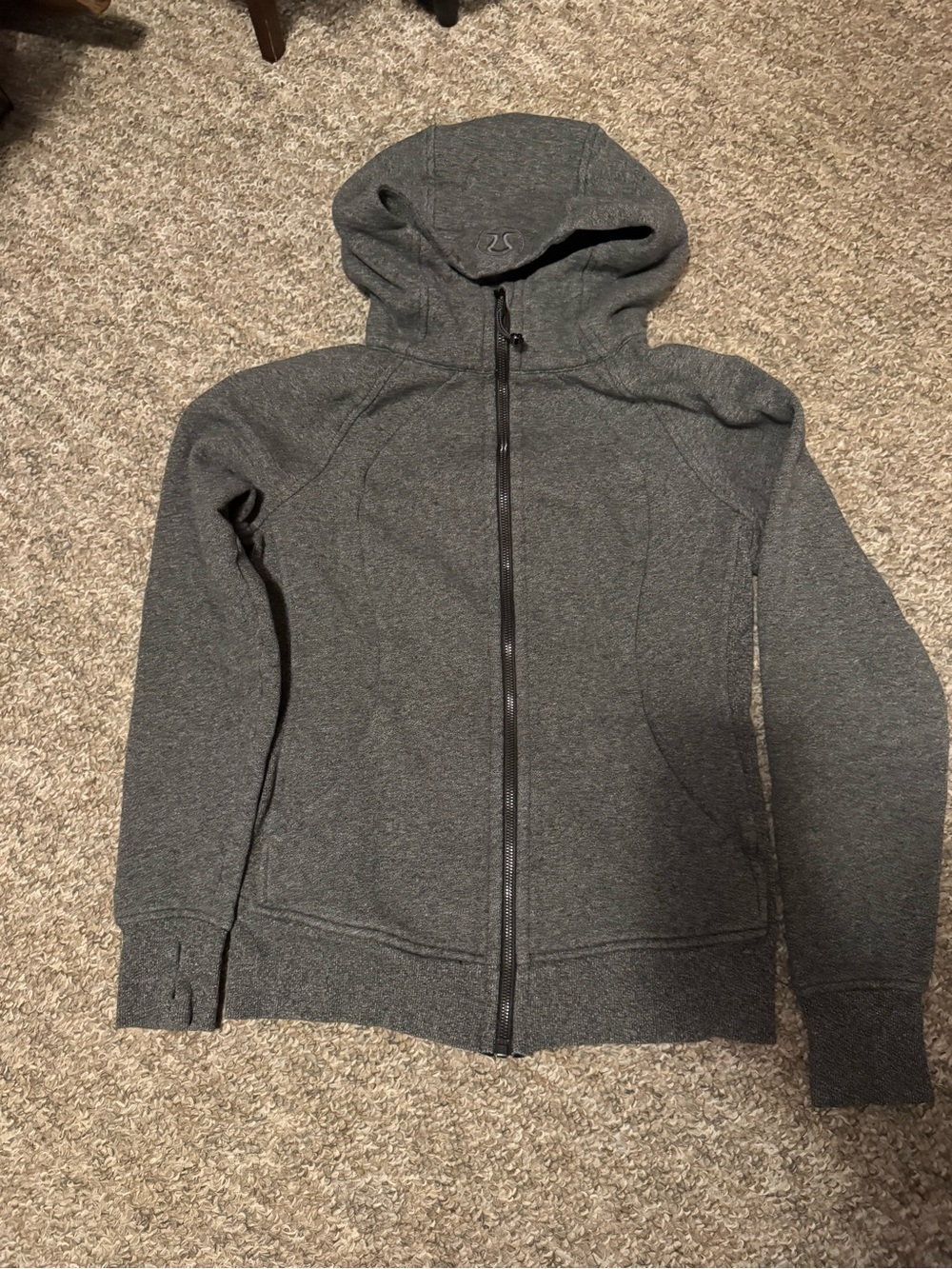 Lululemon Women’s Scuba Hoodie, grey, size 6